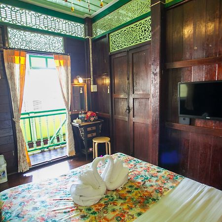 Laksameenarai Guesthouse - Hostel/Backpacker Accommodation Bangkok Exterior photo
