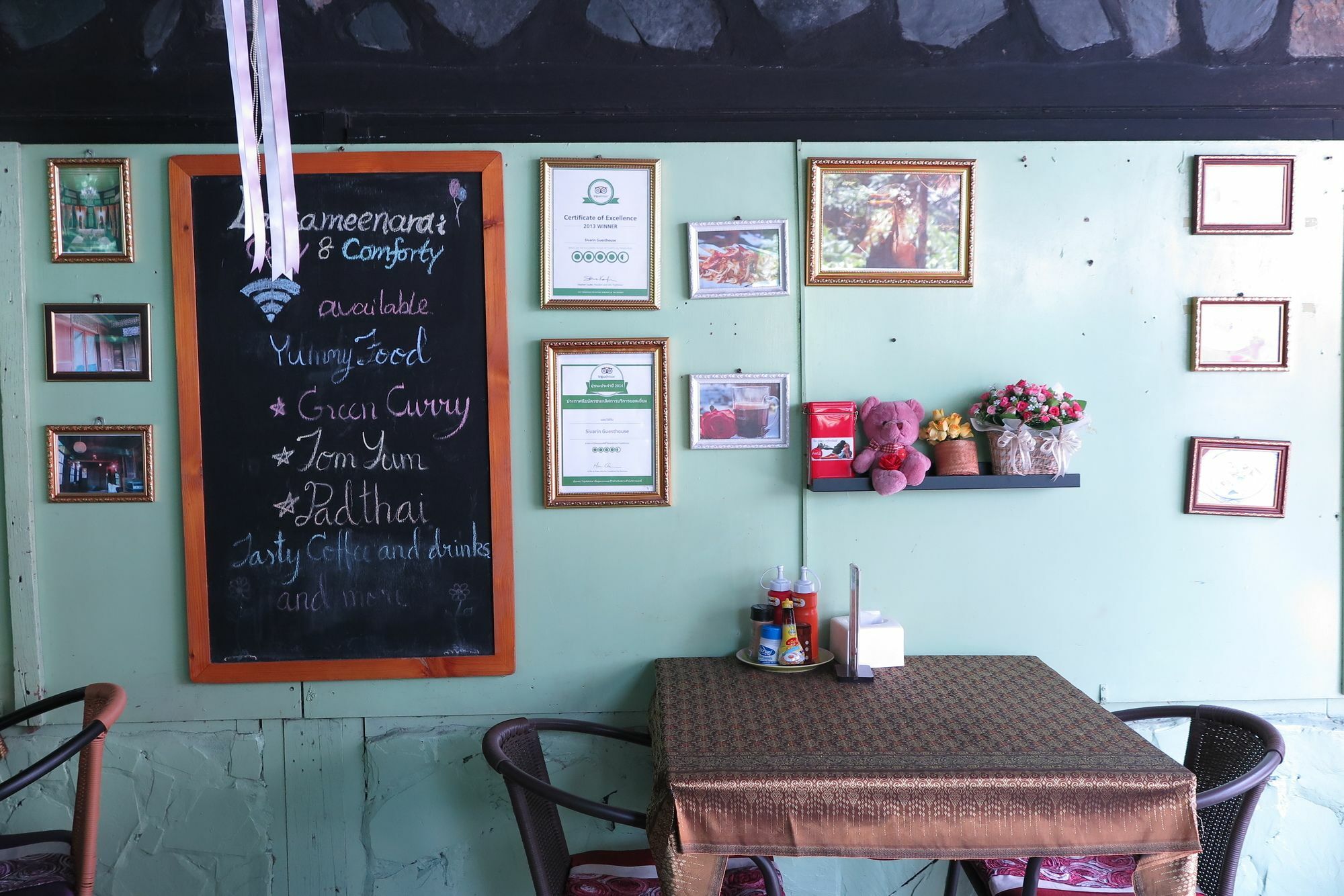 Laksameenarai Guesthouse - Hostel/Backpacker Accommodation Bangkok Exterior photo